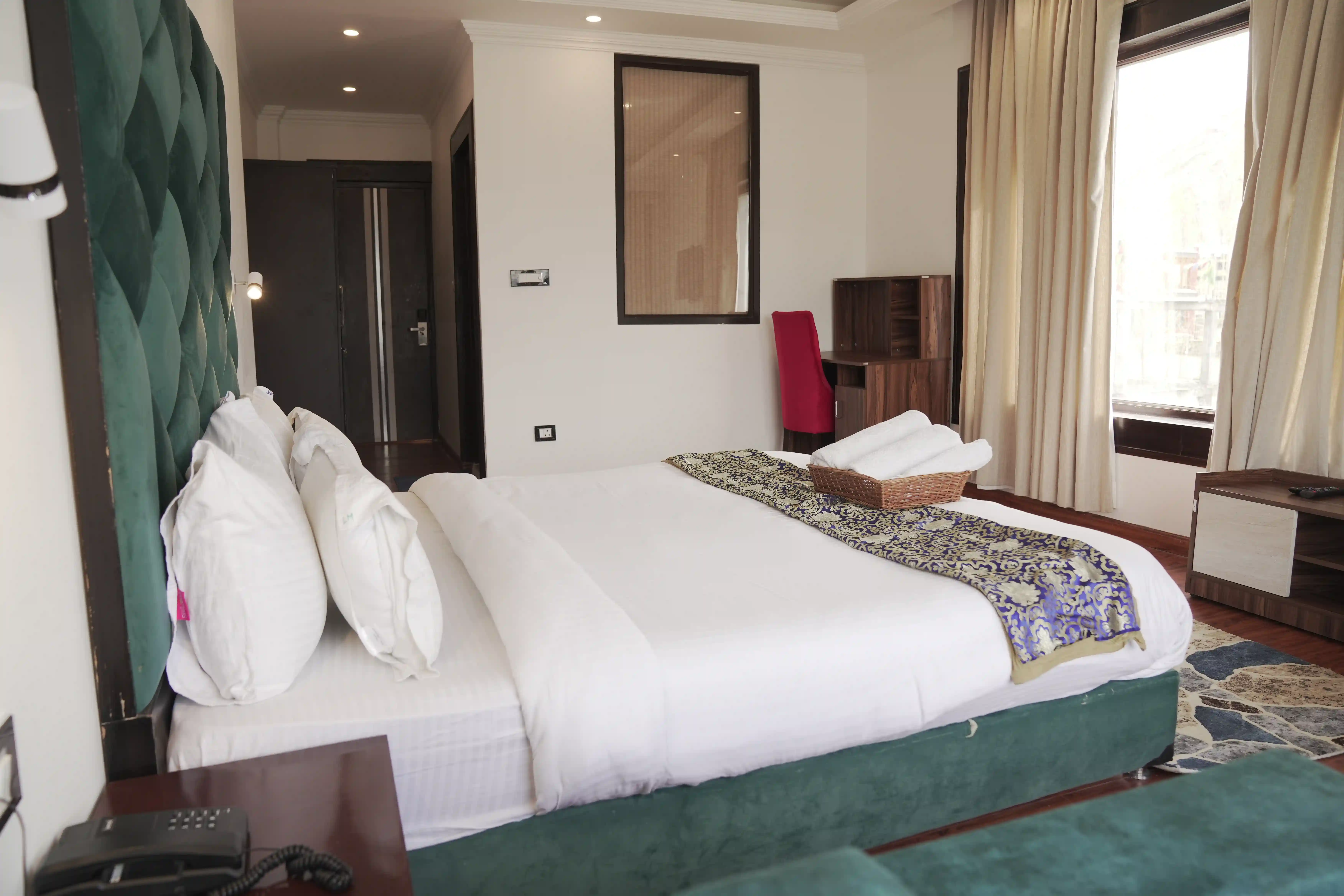 Luxury Cordillera